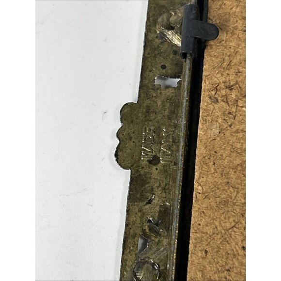 Vintage Pair Of Ornate Small 3.5" x 4.5 Brass Metal Picture Frame made in Italy - Picture 8 of 10